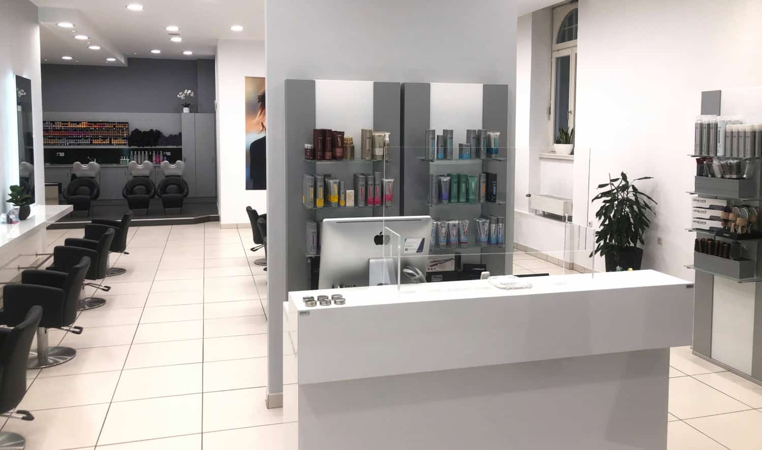PRESTIGE Ihr Friseur Wohlfühlsalon an der KaJo in Freiburg